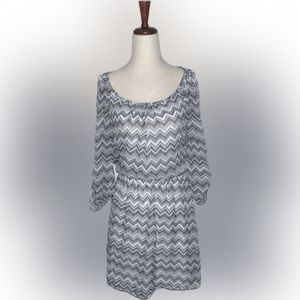 Speckless - Quarter Sleeve Mini dress - Size Medium - EUC - No Flaws